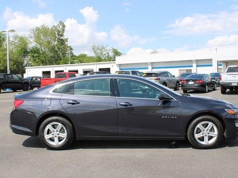 Used 2023 Chevrolet Malibu LS FWD image 11