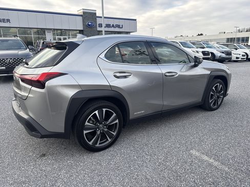 Used 2020 Lexus UX 250h w/ Premium Package image 6