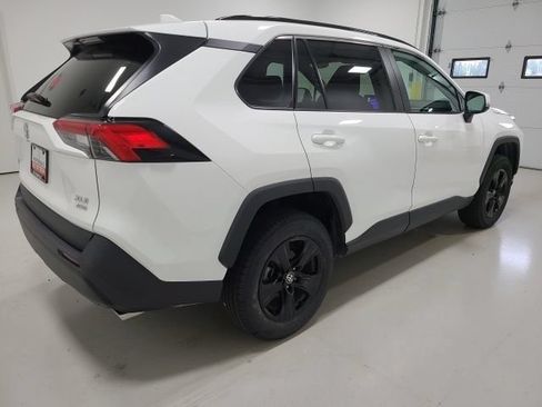 Used 2024 Toyota RAV4 XLE AWD/4WD image 25