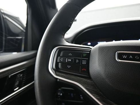 Used 2024 Jeep Wagoneer L Series II image 17