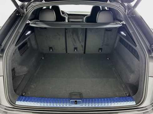 New 2026 Audi Q8 Prestige image 25