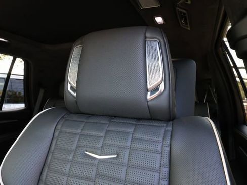 Certified 2025 Cadillac Escalade V w/ LPO, ONYX Package image 12