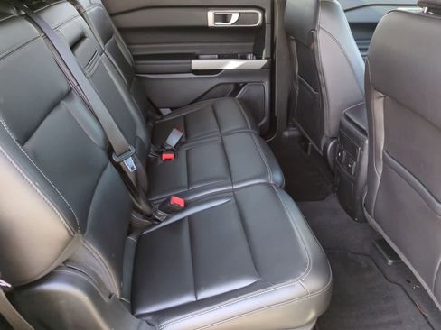 Used 2023 Ford Explorer XLT w/ Equipment Group 202A AWD/4WD image 20