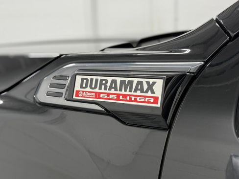 Used 2025 GMC Sierra 2500 AT4 w/ AT4 Premium Plus Package image 9