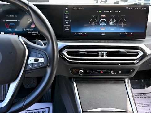 Used 2024 BMW 330i Sedan image 26