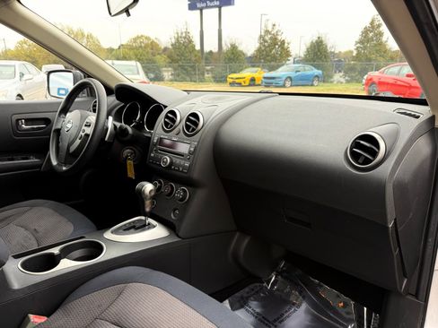 Used 2008 Nissan Rogue SL w/ Premium Pkg image 24