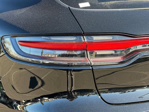 Used 2022 Porsche Macan image 28