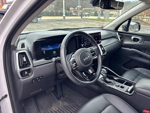 Used 2023 Kia Sorento SX image 10