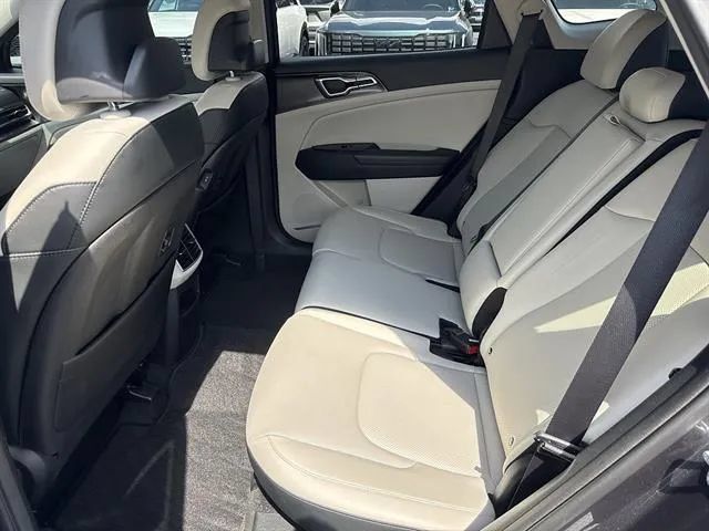 Certified 2023 Kia Sportage EX AWD/4WD image 15