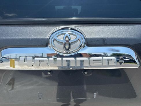 Used 2011 Toyota 4Runner Limited w/ Convenience Pkg AWD/4WD image 58