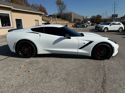 Used 2014 Chevrolet Corvette Stingray Coupe w/ Battery Protection Package image 2