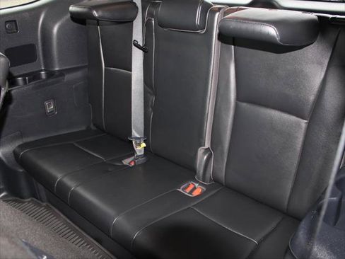 Certified 2021 Toyota Highlander XLE image 16