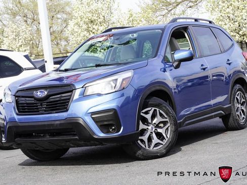 Used 2020 Subaru Forester Premium image 11