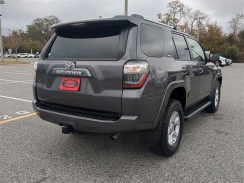 Certified 2021 Toyota 4Runner SR5 Premium w/ Moonroof Package image 4
