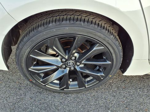 Used 2024 Toyota Corolla SE image 9