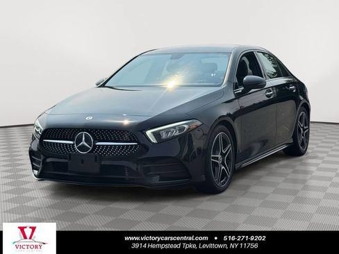 Used 2022 Mercedes-Benz A 220 4MATIC image 1
