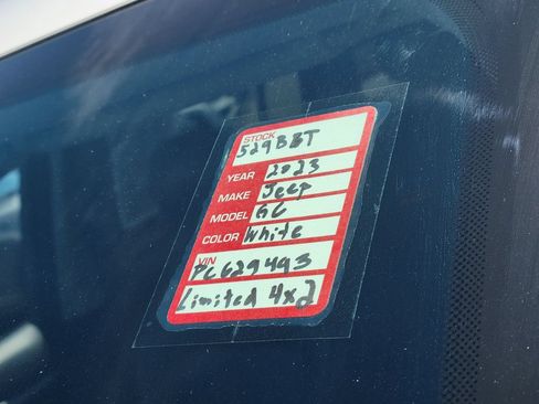 Used 2023 Jeep Grand Cherokee Limited RWD image 30