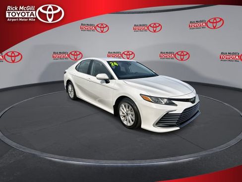 Used 2024 Toyota Camry LE w/ Convenience Package FWD image 2