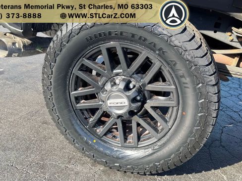 Used 2019 Ford F350 Lariat image 15