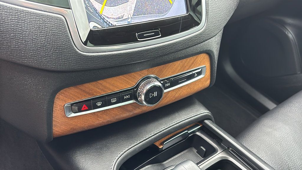 Certified 2023 Volvo XC90 B5 Plus w/ Protection Package Premier AWD/4WD image 22
