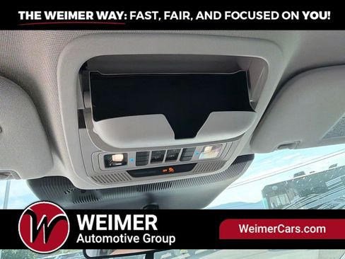 Used 2025 Ford Explorer Active w/ Active Comfort Package AWD/4WD image 38