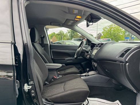Used 2024 Mitsubishi Outlander Sport AWD image 11