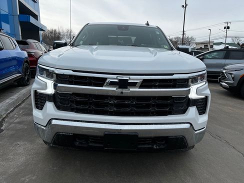 Used 2023 Chevrolet Silverado 1500 LT image 2