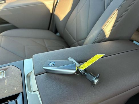 Used 2023 BMW iX xDrive50 w/ Premium Package image 35