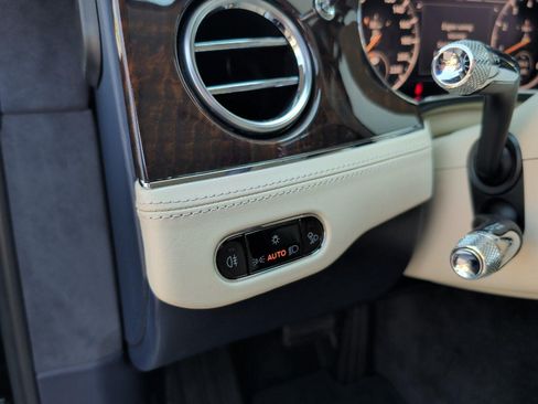 Used 2020 Bentley Continental GT AWD/4WD image 25