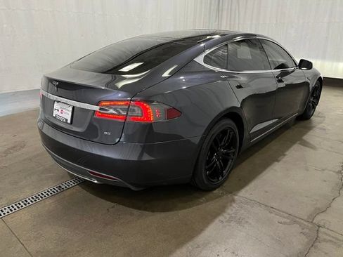 Used 2015 Tesla Model S 70 RWD image 4