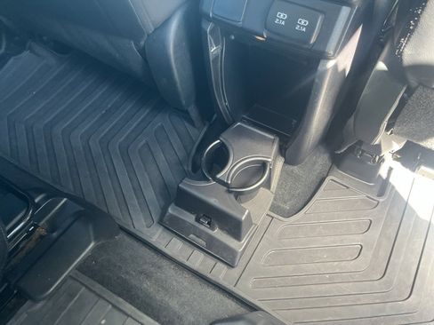 Used 2020 Subaru Ascent Limited w/ Technology Package image 39