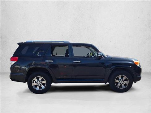 Used 2013 Toyota 4Runner SR5 w/ Convenience Pkg RWD image 3
