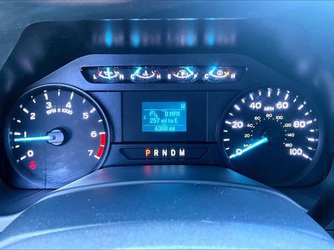 Used 2022 Ford F250 XL w/ Power Equipment Group image 21