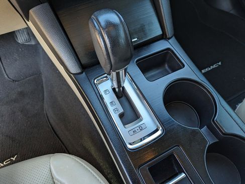 Used 2017 Subaru Legacy 2.5i Limited image 24