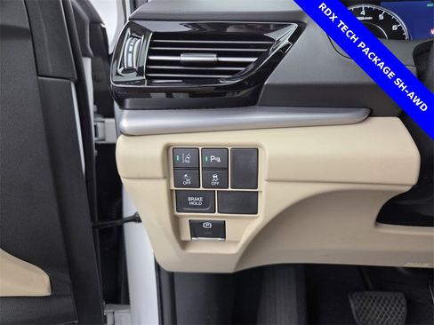 Used 2021 Acura RDX w/ Technology Package image 40