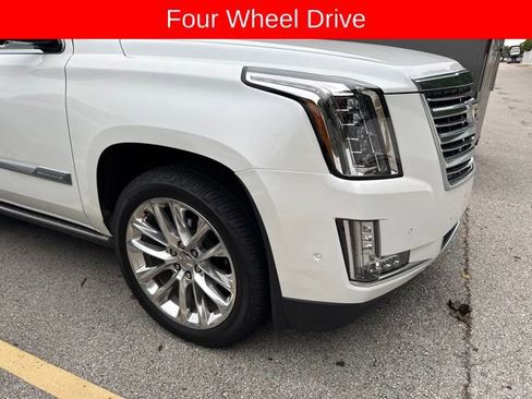 Used 2020 Cadillac Escalade Platinum AWD/4WD image 8