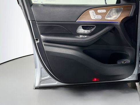 Used 2024 Mercedes-Benz GLE 350 4MATIC image 18