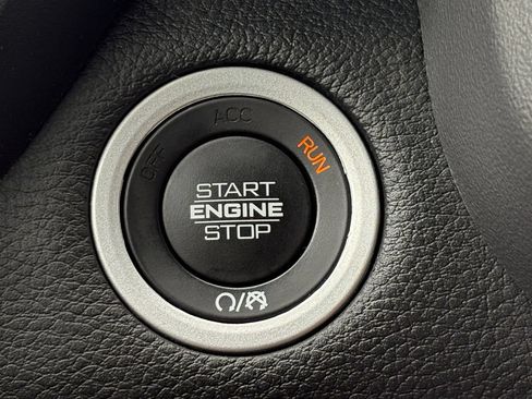 Used 2022 RAM 1500 Big Horn AWD/4WD image 17