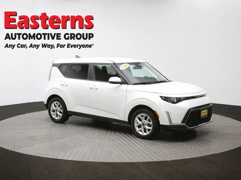 Used 2024 Kia Soul LX w/ Option Group 015 image 45