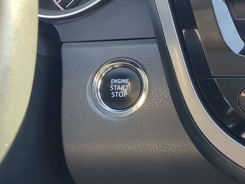 Used 2023 Toyota Camry XLE image 19