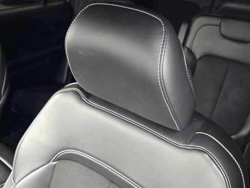 Used 2024 Jeep Grand Cherokee L Altitude image 22