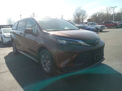Used 2024 Toyota Sienna LE