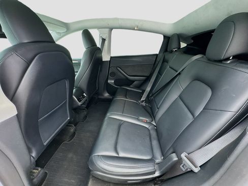 Used 2023 Tesla Model Y Long Range AWD/4WD image 16
