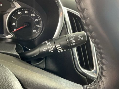 Used 2019 Chevrolet Equinox LT w/ Sun & Navigation Package image 29