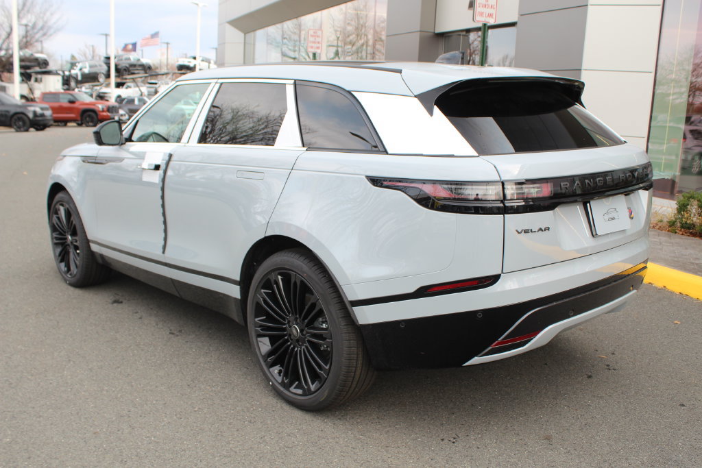 New 2026 Land Rover Range Rover Velar Dynamic SE AWD/4WD image 34
