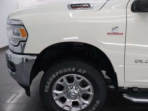 Used 2024 RAM 2500 Laramie AWD/4WD image 34