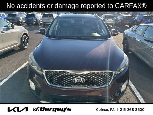 Used 2016 Kia Sorento SX image 2