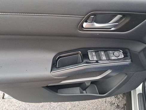 New 2025 Nissan Pathfinder SL w/ SL Premium Package image 11