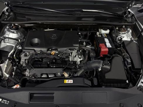 Used 2019 Toyota Camry XLE FWD image 10