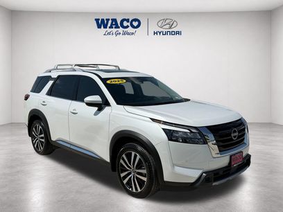 Used 2025 Nissan Pathfinder Platinum